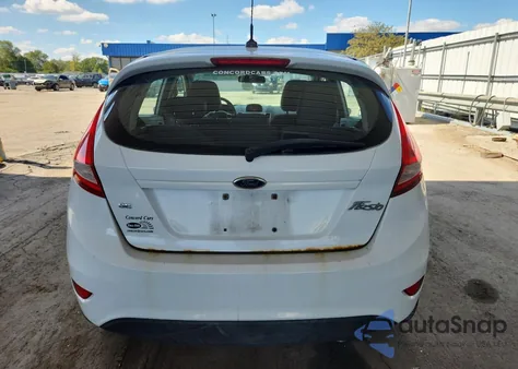 2013 Ford Fiesta Se z USA, uszkodzony, nr VIN 3FADP4EJ2DM186901